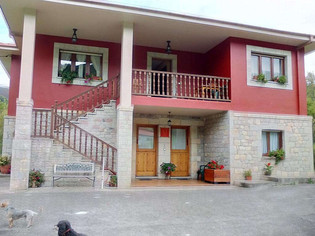 Apartments Aurora La Robellada de Onis Dış mekan fotoğraf